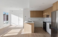 258 Helmcken Rd 306, View Royal, British Columbia X0X 0X0