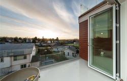 9570 Fifth St, Sidney, British Columbia V8L2W5