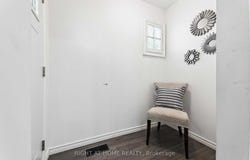 1310 CLONSILLA Avenue, Peterborough Central, Ontario K9J5Z2