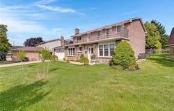 8 Blue Spruce Court, Waterloo, ON, Kitchener, Ontario N2N-1L1