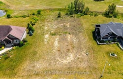 8 Deanna Drive, Wasaga Beach, Ontario L9Z1J5