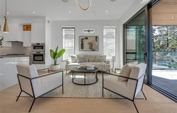 602 Lakeshore Drive 102, Penticton, British Columbia V2A 1B9
