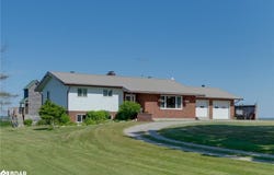 558 Line 1 S, Shanty Bay, Ontario L0L 2L0