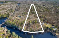 703 Bunny Trail, Whitestone, Ontario P0A 1G0