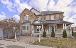 109 Vipond Way, Bradford West Gwillimbury, Ontario L3Z0G5