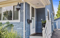 37 Cosby Avenue, St. Catharines, Ontario L2M5R5