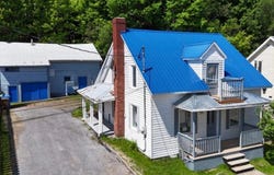 114 Rue Lapointe, Clermont, Quebec G4A1J2