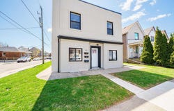 32 Britannia Avenue, Hamilton, Ontario L8H1W4