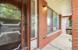 662 West 5th Street, Hamilton, Ontario L9C3R2