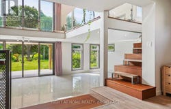 704 Cedar Avenue, Burlington, Ontario L7T2R7