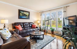 202 Rue Sommerset, Dollard-des-Ormeaux, QC H9G2G8, CA, Dollard-des-Ormeaux, Quebec H9G2G8