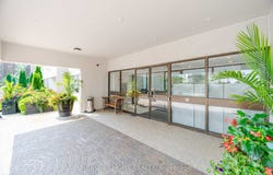 310 - 1580 Mississauga Valley Boulevar, Mississauga, Ontario L5A3T8