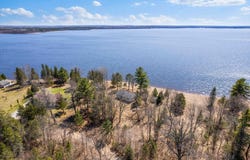 179 Ch. Owls Landing, LIsle-aux-Allumettes, QC J0X1M0, CA, L'Isle-aux-Allumettes, Quebec J0X1M0