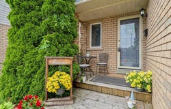 1201 Beaver Valley Crescent, Oshawa, Ontario L1J8N1