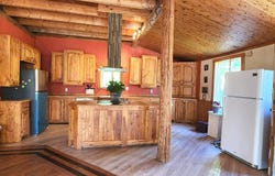1117 Boul. de Forillon, Gaspé, QC G4X6T9, CA, Gaspé, Quebec G4X6T9