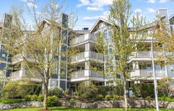 15392 16a Avenue, Surrey, British Columbia V4A1S9