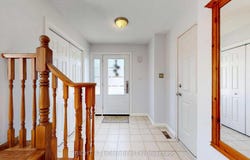 1329 Sweetbirch Court, Mississauga, Ontario L5C3R4