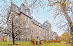 260 Rue Sherbrooke E., Ville-Marie, QC H2X1E1, CA, Ville-Marie, Quebec H2X1E1