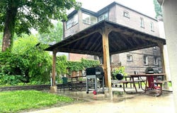 1 - 1317 King Street W, Toronto, Ontario M6K2N4