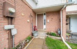 74 Burns Circle, Barrie, Ontario L4N5J8