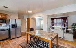 386 Harold Ave E, Winnipeg, MB R2C 0R9, Canada, Winnipeg, Manitoba
