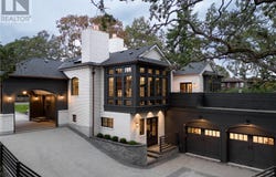 3255 Norfolk Road, Oak Bay, British Columbia V8R6H5