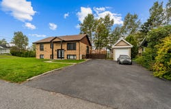 16 Rue St-Jacques, Sainte-Brigitte-de-Laval, Quebec G0A3K0