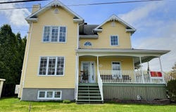 7069 Rue du Centre, Lac-Kénogami, QC G7X0H9, CA, Lac-Kénogami, Quebec G7X0H9