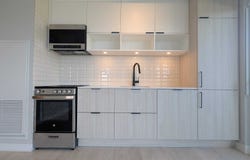S604 - 180 Mill Street, Toronto, Ontario M5A0V7