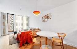 1150 Boul. René-Lévesque E., Ville-Marie, QC H2L0J6, CA, Ville-Marie, Quebec H2L0J6