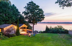12 Pettet Drive, Scugog, Ontario L9L1B4