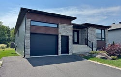 121 Rue Yves-Malouin, Waterloo, QC J0E2N0, CA, Waterloo, Quebec J0E2N0
