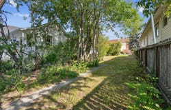 206 12 Avenue NW, Calgary, Alberta T2M 0C5