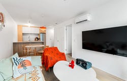 1150 Boul. René-Lévesque E., Ville-Marie, QC H2L0J6, CA, Ville-Marie, Quebec H2L0J6