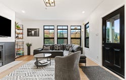 211 Ch. des Quatre-Sommets 4, Mont-Tremblant, Quebec J8E 1C6