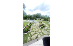 10 Yongeview Avenue, Richmond Hill, Ontario L4C7A4