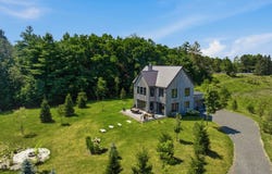 24 Rue du Parcours, Lac-Brome, Quebec J0E 1R0