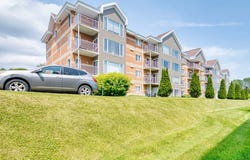 1130 Rue de la Montagne-des-Roches, Charlesbourg, QC G2L2X3, CA, Charlesbourg, Quebec G2L2X3