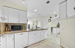 53 - 74 Ross Street, Barrie, Ontario L4N1G3