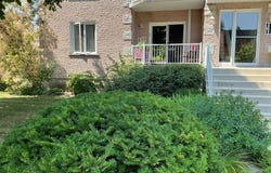 255 Place du Manoir, Mont-Saint-Hilaire, QC J3H5C7, CA, Mont-Saint-Hilaire, Quebec J3H5C7