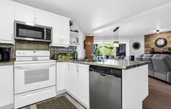 40 Rue De Courcelle, Repentigny, QC J5Y3X4, CA, Repentigny, Quebec J5Y3X4