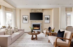 8 Rutherglen Road, Toronto, Ontario M4G1L6