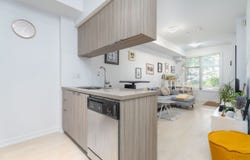 150 Broadview Ave, Toronto, Ontario M4M
