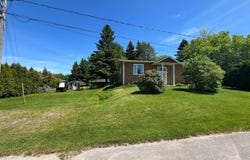 3681 Av. Trefflé-Gilbert, Alma, Quebec G8E1Z2