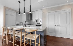 204 - 1 Rainsford Road, Toronto, Ontario M4L3N5