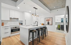 245 Boul. Robert-Bourassa 2204, Montréal (Ville-Marie), Quebec H3C 1A4