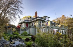 261 King George Terr, Oak Bay, British Columbia V8S2J8