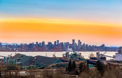 1401 Hunter Street 1705, North Vancouver, British Columbia V7J 0E2
