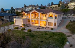 307 Sandpiper Court, Kelowna, British Columbia V1W 4K7