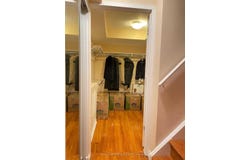 5537 Waterwind Crescent, Mississauga, Ontario L5M0G4